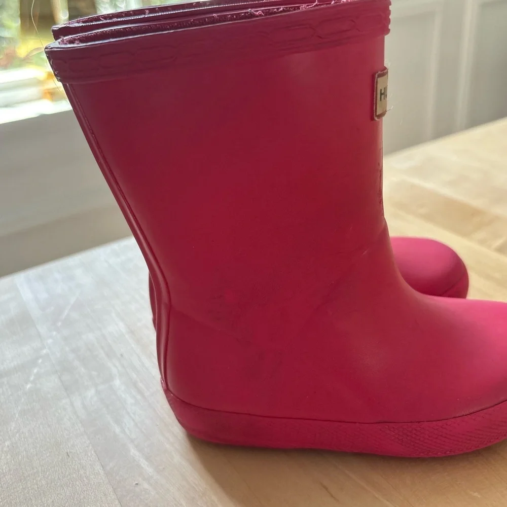 Hunter Kids' Waterproof Rain Boots in Pink